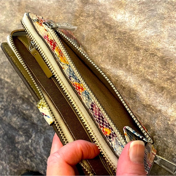 Lodis Wallet NWOT - Picture 7 of 8